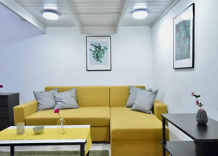 Standard By Hi5 - Akacfa 59 بودابست