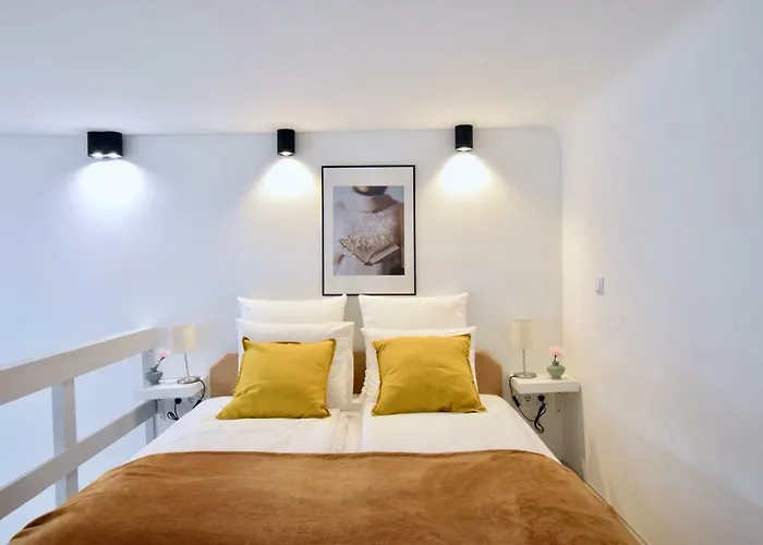 Standard By Hi5 - Akacfa 59 بودابست